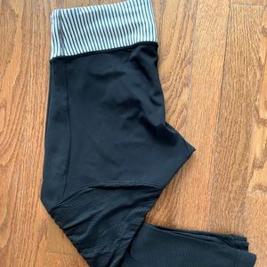 Lululemon Crop size 6